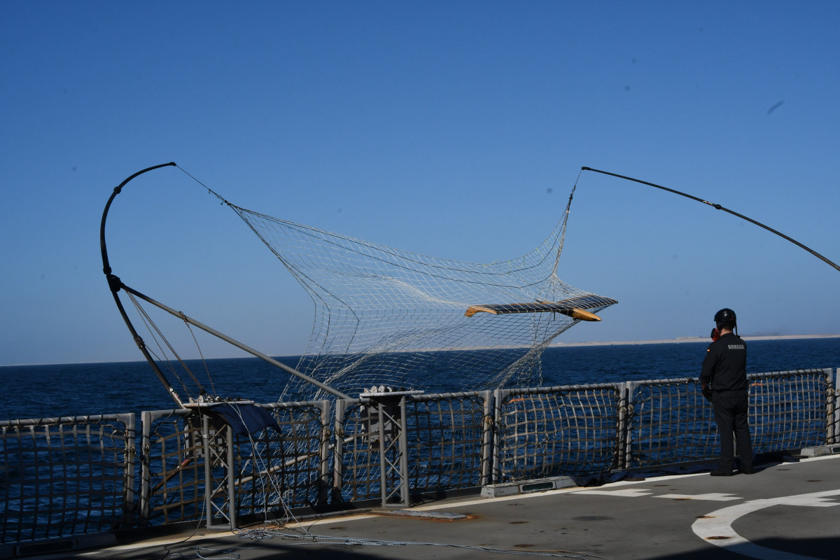 Aterrizaje en BAM Meteoro de Armada en operaciu00f3n en Golfo de Guinea 2024